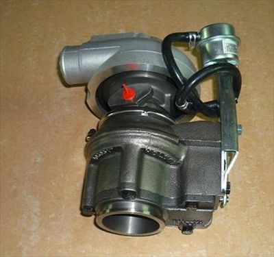 康明斯B3.3喷油器铜套3417717配件详解及与化妆品的联想